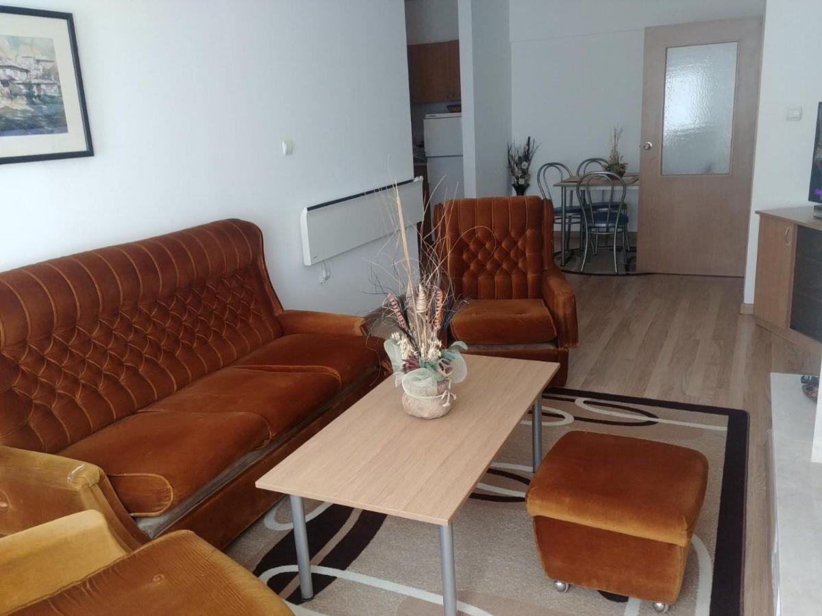 Apartment "Moni" パンポロボ エクステリア 写真